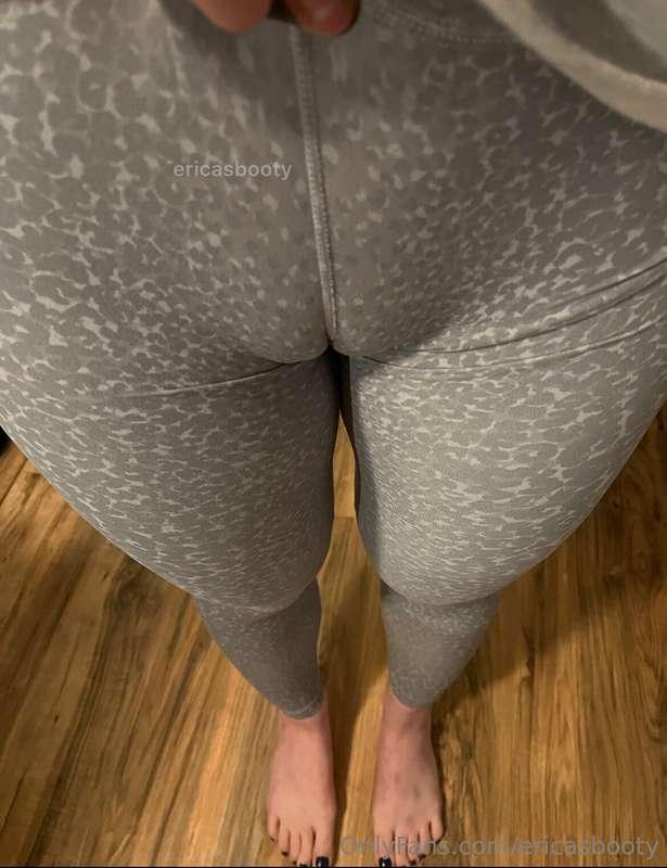 i figured you might like my cameltoe from a different point ..