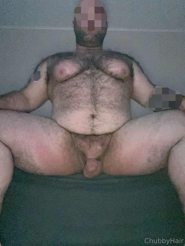 **Daddy needs to be worshipped!!!🐻**