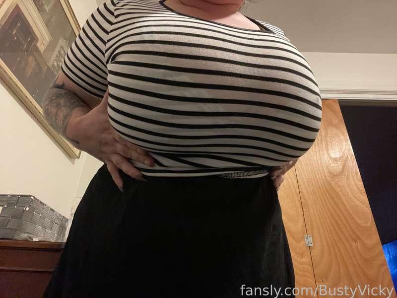 bustyvicky image #23