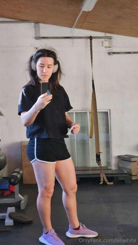 getting ready to keep my squats low and my standards high.. ..