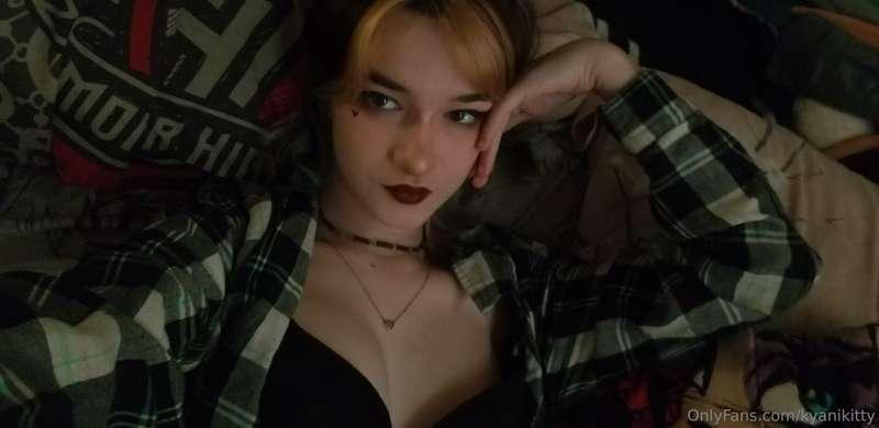 Are you really going to let me lay here all alone?🥺