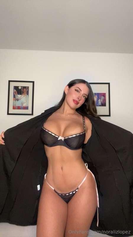 dangerously soft and unapologetically sexy😘✨