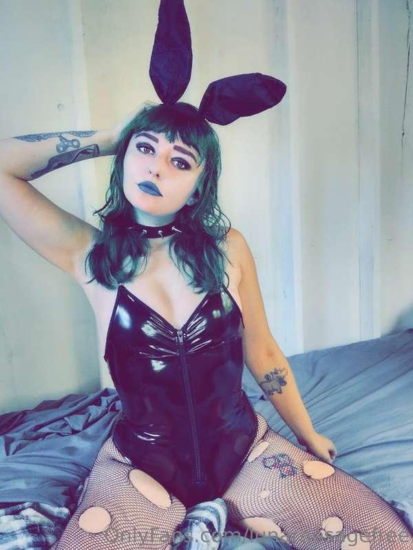 DM me with your biggest fantasy 😈 
