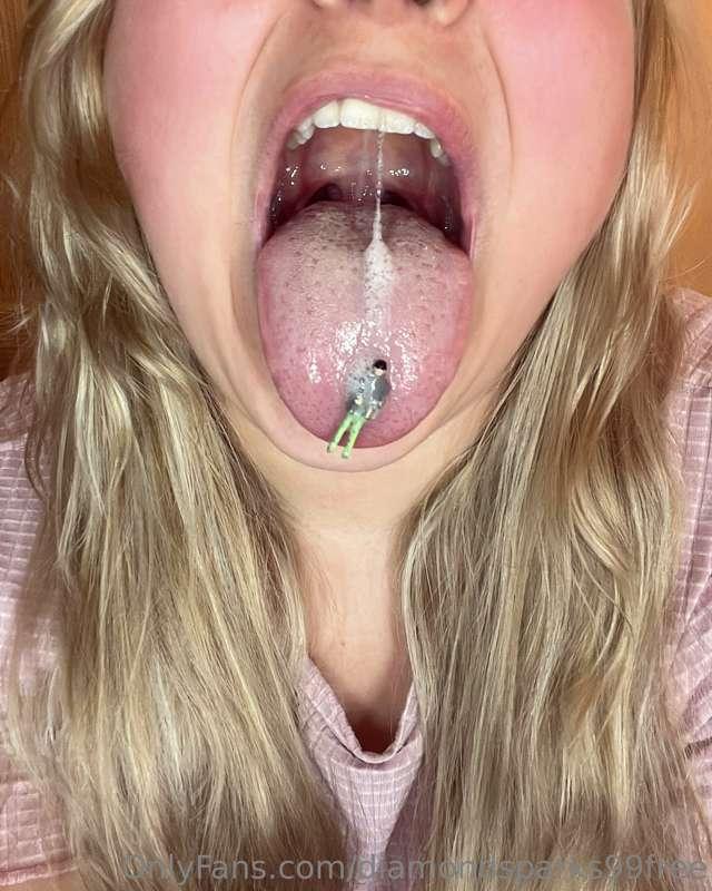 Stringy man 💦