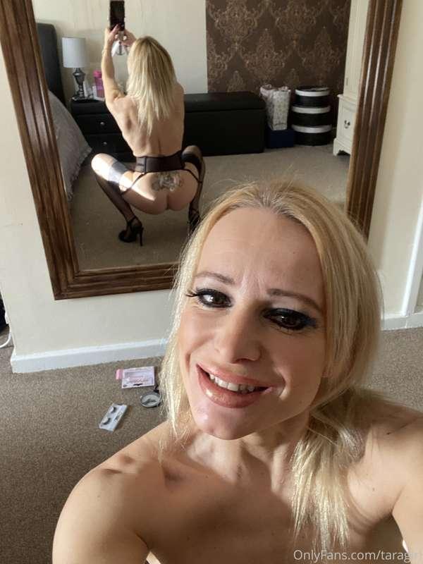 Thanks for watching me putting my makeup on and sexy nylons ..