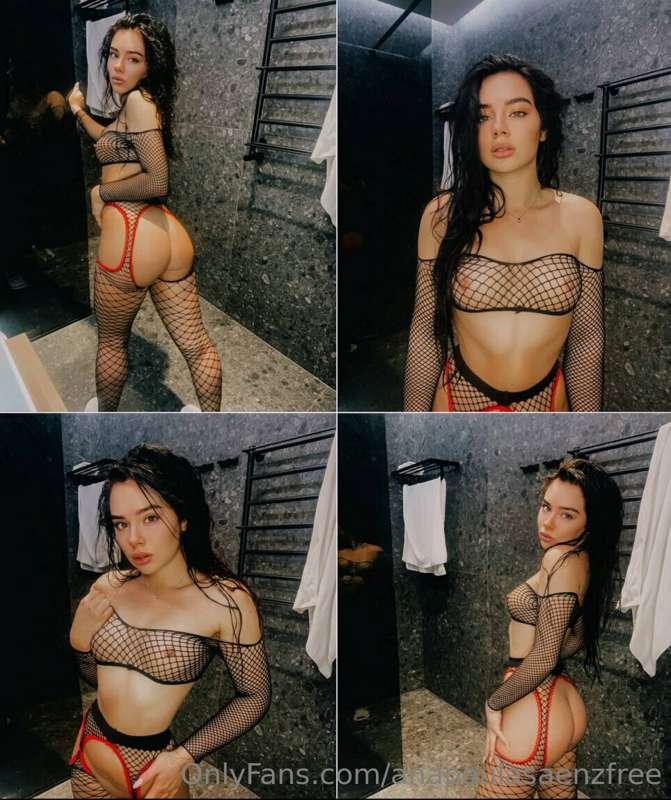 Burning brunette @ladyadel 🖤 Just a crazy girl😈 Real wild ki..
