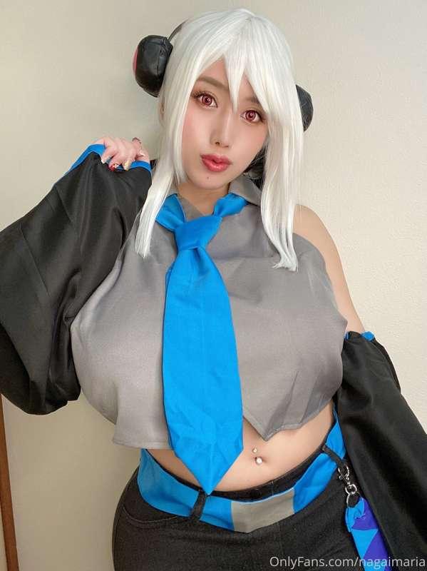 This is a cosplay that a fan bought for me.
This is a cospla..