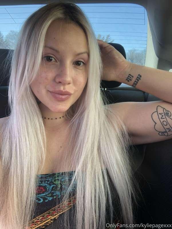 I'll make your cock hard in public 🍆 so u can punish me in p..