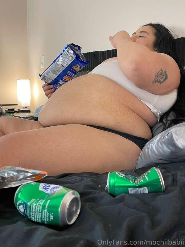 Junk Food Slob Out Revisited | Photo SetOriginally Created F..
