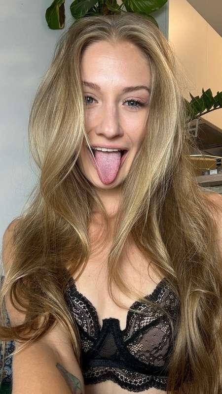 👅💦