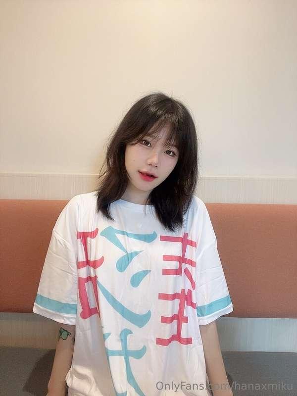 my fav oversized T-shirt lately ;D