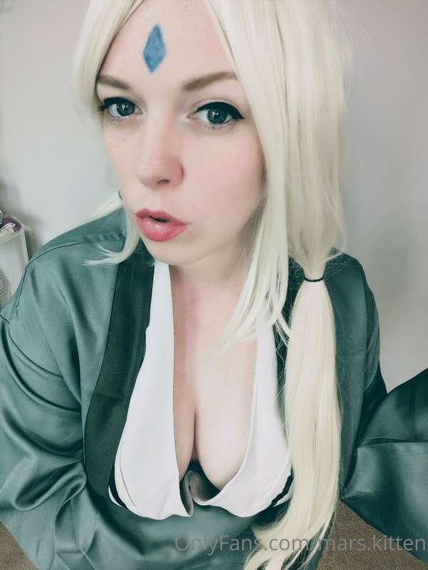 Imagine granny Tsunade taking you out for sake. With the fog..