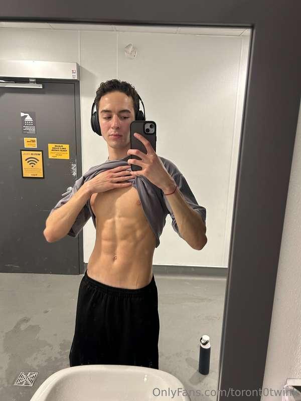 rate my abs ;)