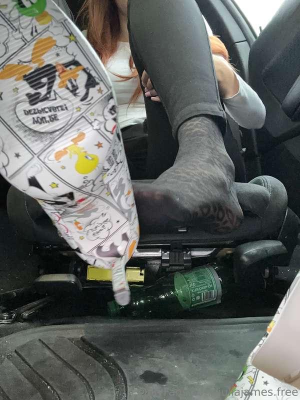 Part 2/2 🌟 I’m all dressed up and waiting for you to join me..