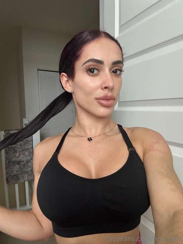 Love taking selfies 🥰