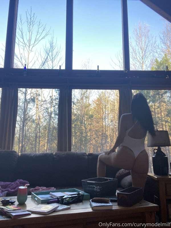 I love the traveling to the mountains! Manifesting my dream ..