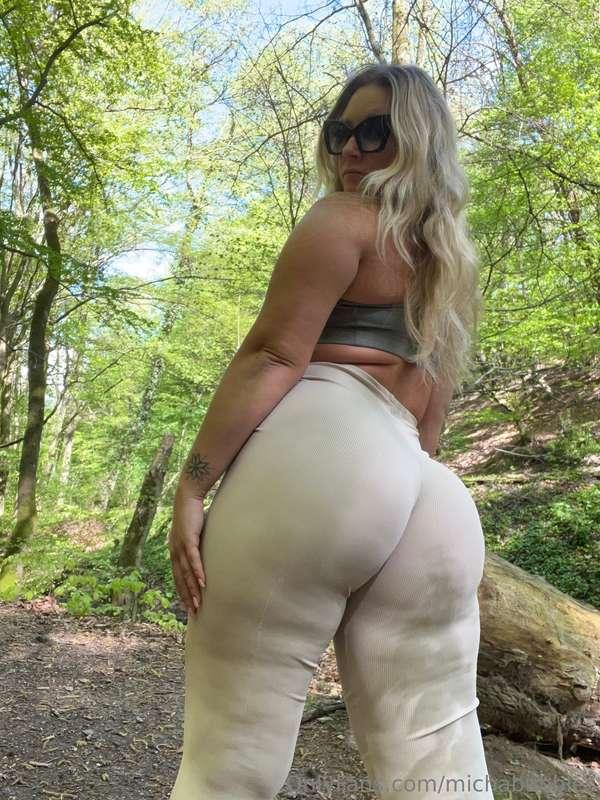 Would you go hiking with me? 