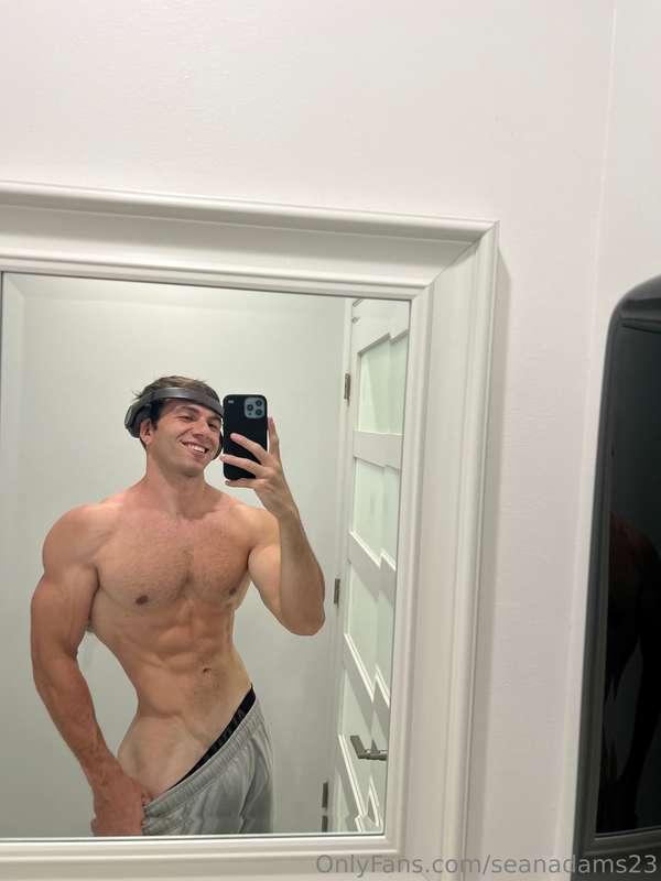 feeling kinda thick lol 😏