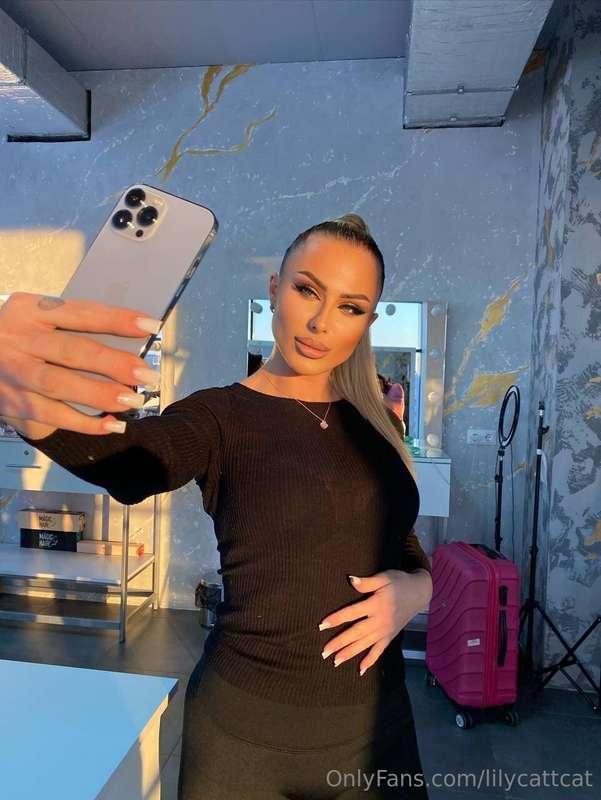 Will you show me one last selfie❤️😉?