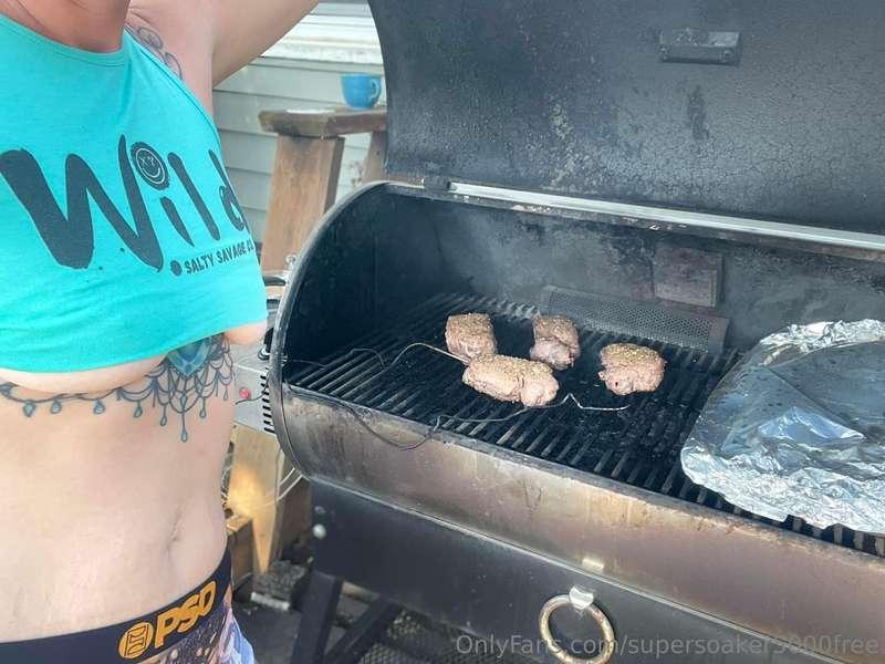 How do you like your steak 🥩 daddy