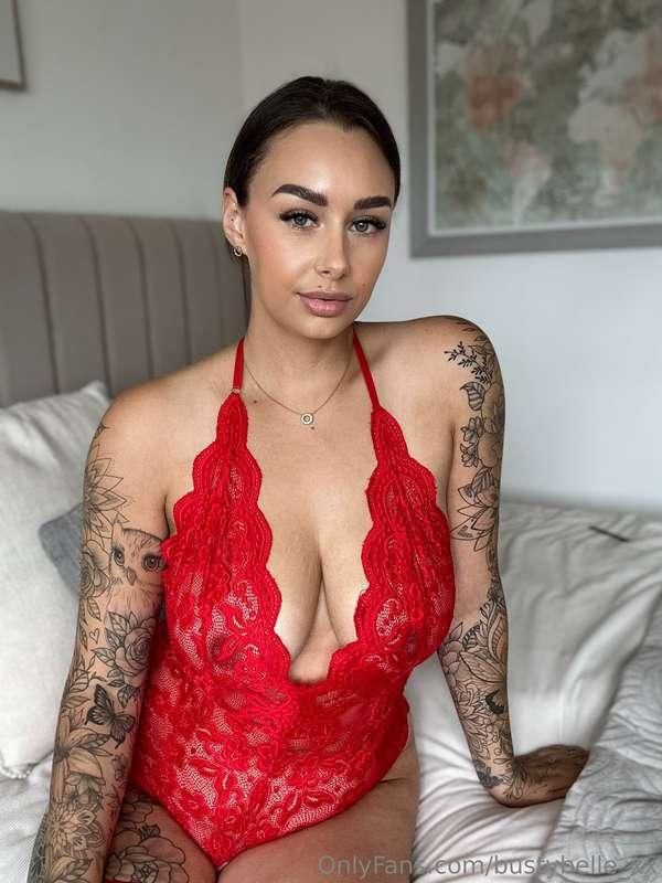 I love showing you my big titty’s 🙊