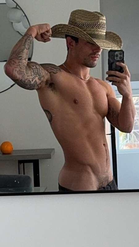 justynfoxx main image