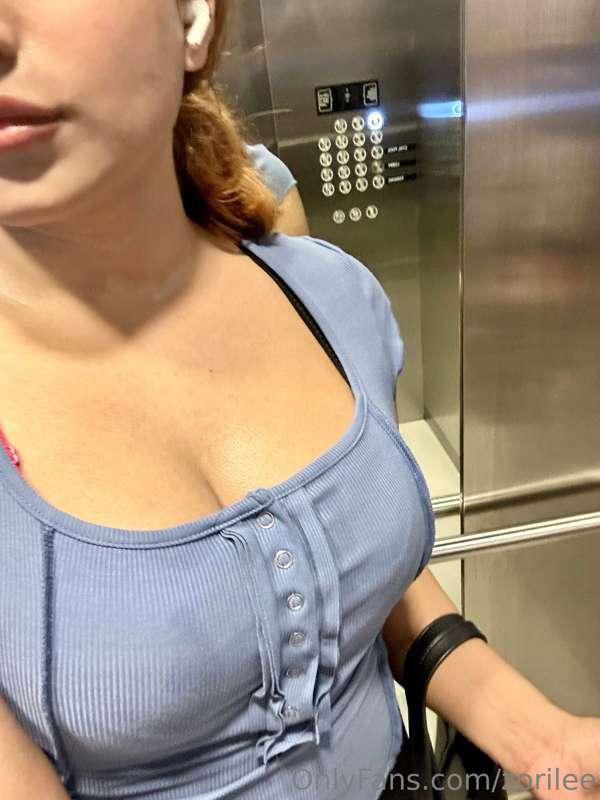 Gym sweaty tits. Should I do a sweaty video post gym ?