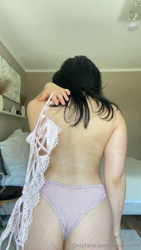 I'll help you to fully undress me ➡️