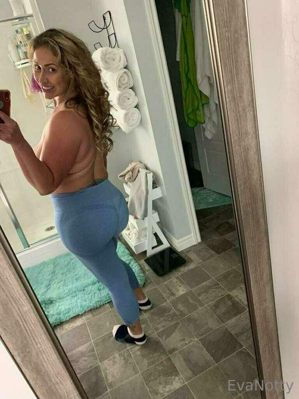 Got something to look at from the back. 😉