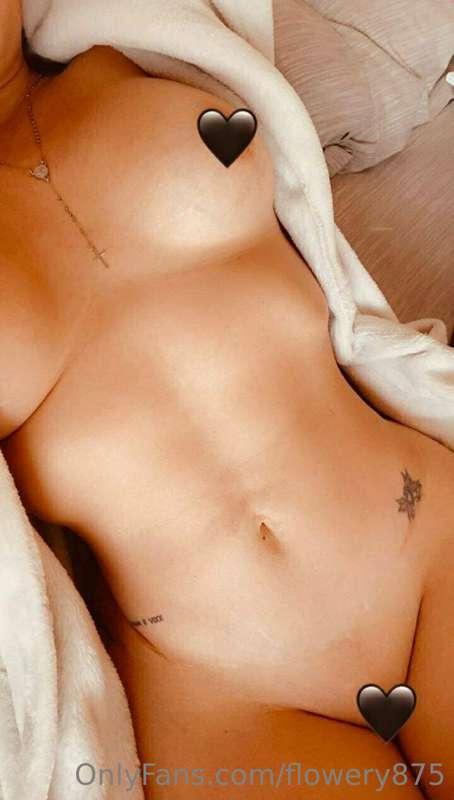 ## 🍎 @blackwidowofns 🍎

## 𝕍𝟙𝔻𝟛𝕆 ℂ@𝟙𝕝 ℕ𝕆𝕎🔥

𝘋𝘰 𝘺𝘰𝘶 𝘥𝘢𝘳𝘦 𝘵𝘰 𝘦..