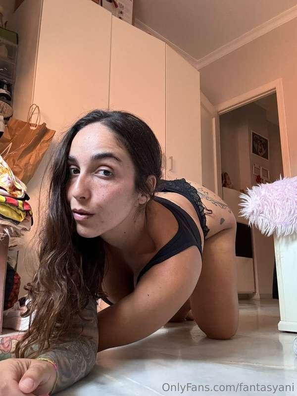 I´m naughty and I wanna play ... 🍑😝