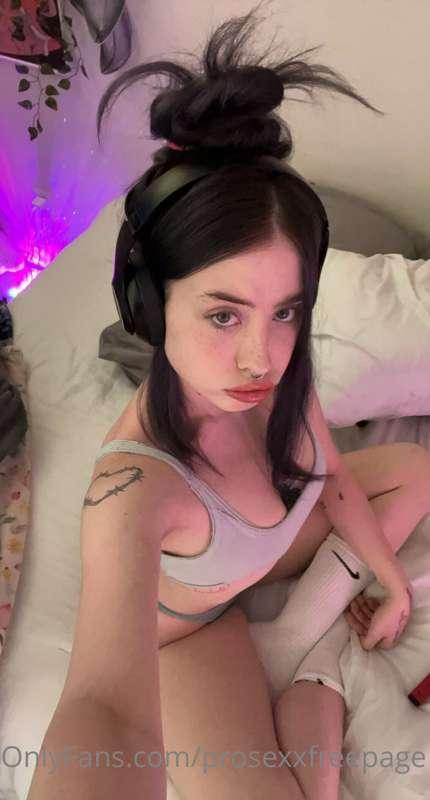 gamer gf anyone?
