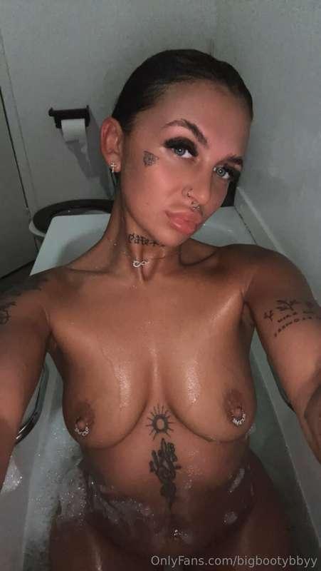 bigbootybbyy main image