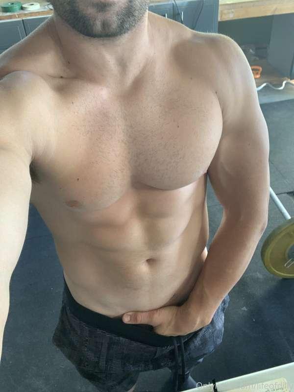 It’s starting to get chilly out here in Cali. Hard nips all ..