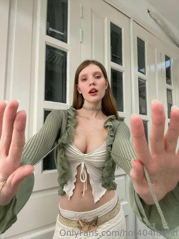 I'd like to imagine I'm in Paris, ahahahahaha

Have you been..