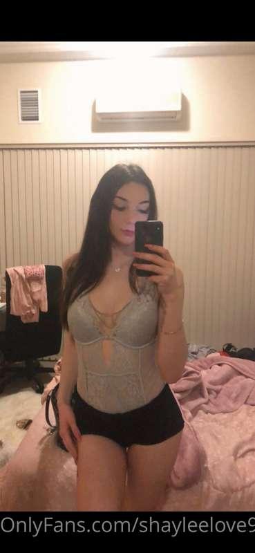 shayleelove90 image #0