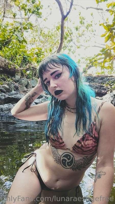 Watch me get naked at the hot pond 🥵