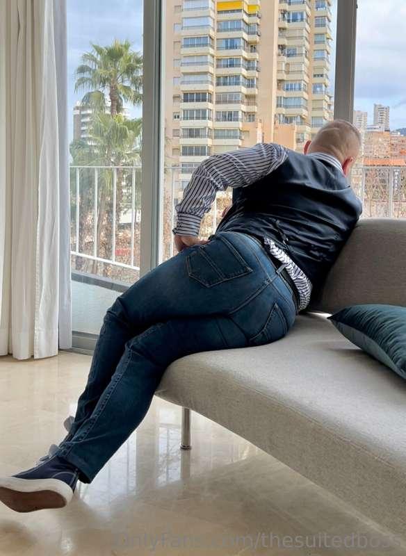 thesuitedboss image #1