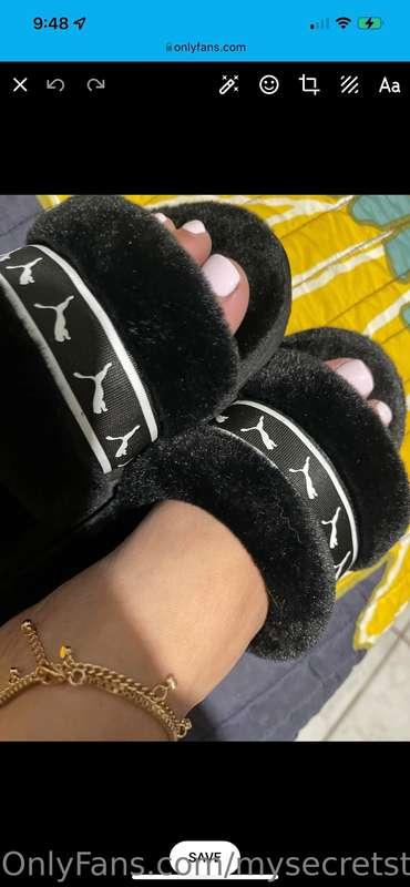 Who likes feet too??