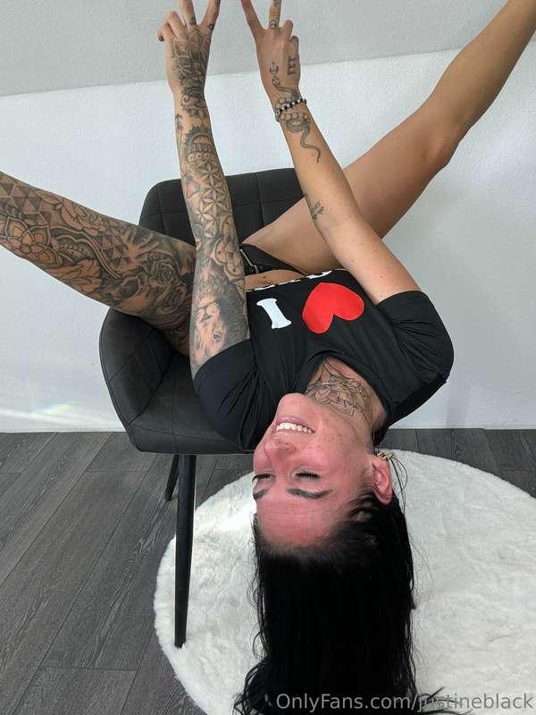 perfect position for...?🤪