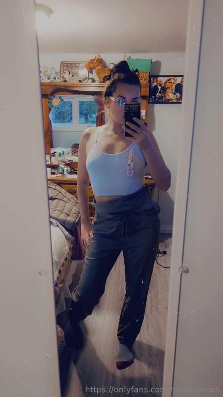 Can you see my nips through my shirt?👀