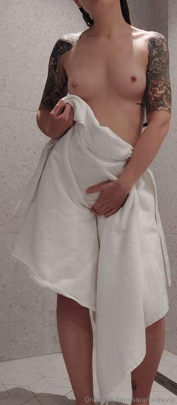 After showering to bed and sleeping before waking up again💕 ..