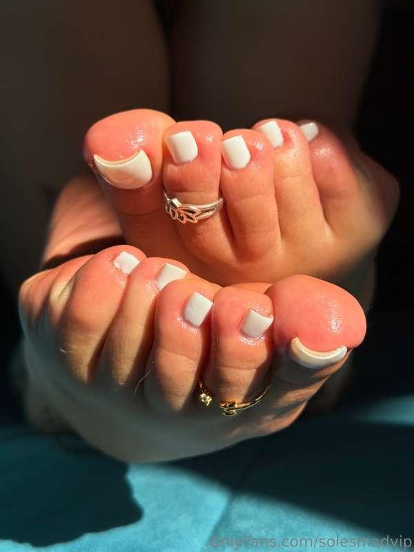 Pedi Reveal!!! I hope you love it as much as i 🤍This week I'..