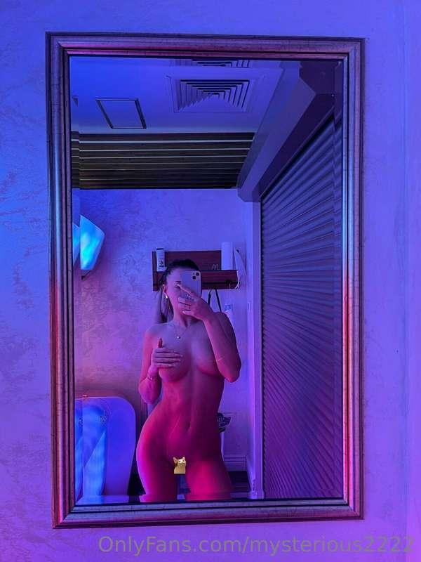 Hey, check out this Naughty Girl @cougarmary #FREE PAGE!!!

..