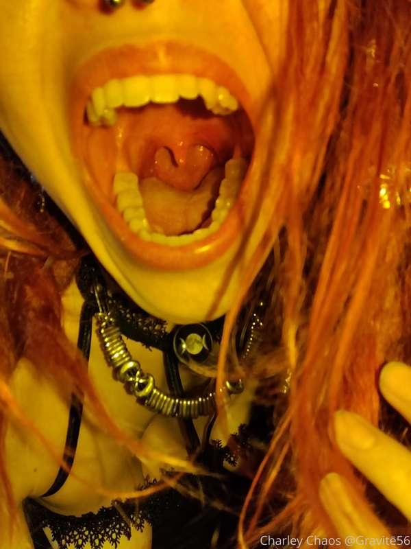 Holy uvula, that's a deep throat!