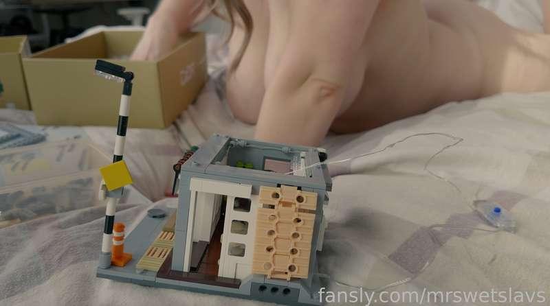 Son, will you help mommy assemble these blocks? Or would you rather take care of my body in the meantime?

#fyp #milf #stepmom #hornymilf #mummy #bustymilf #hotmilf #curvymilf #milf #chubby #mombod #smile #longhair #curvy #natural #plussize #momnextdoor #bigtits #naturaltits #oreolas #nipples #casualnudity #bigass #thickthighs #casual 
