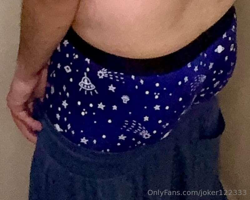 Do you see the alien? 😂🤣😂🤣