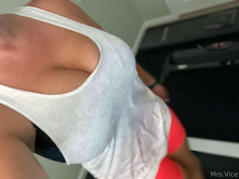 Squeezing in a workout 💪🏼