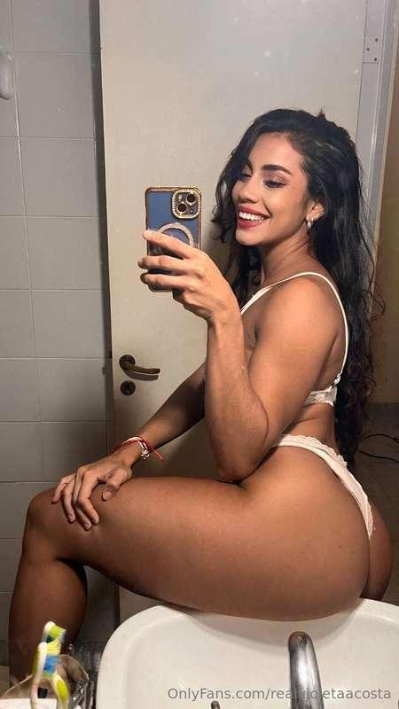 Bianca's got curves and loves older men—subscribe now! 🔥http..
