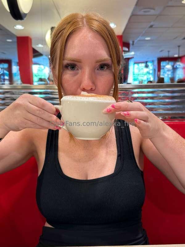 I like my cappuccinos large 😋👅